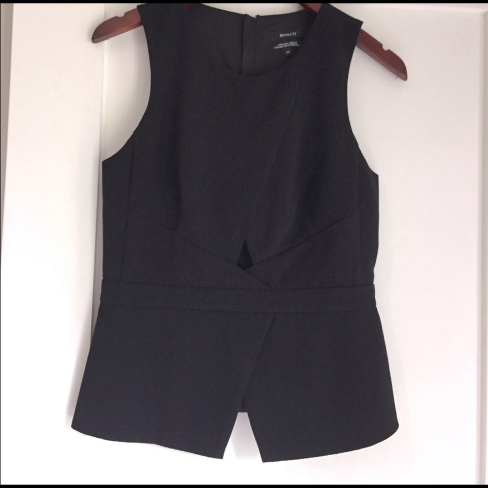 RW&CO Black peplum top